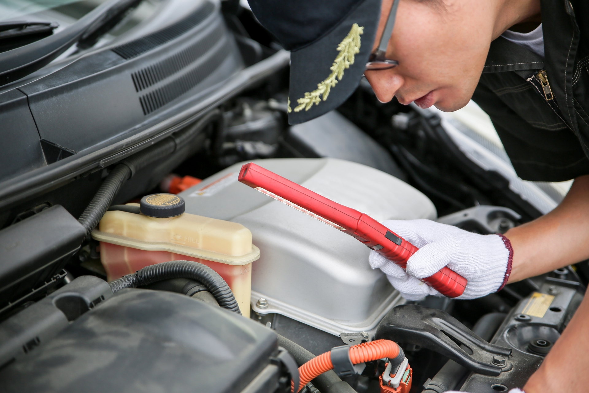 自動車整備士・板金・塗装員及び特殊自動車整備員