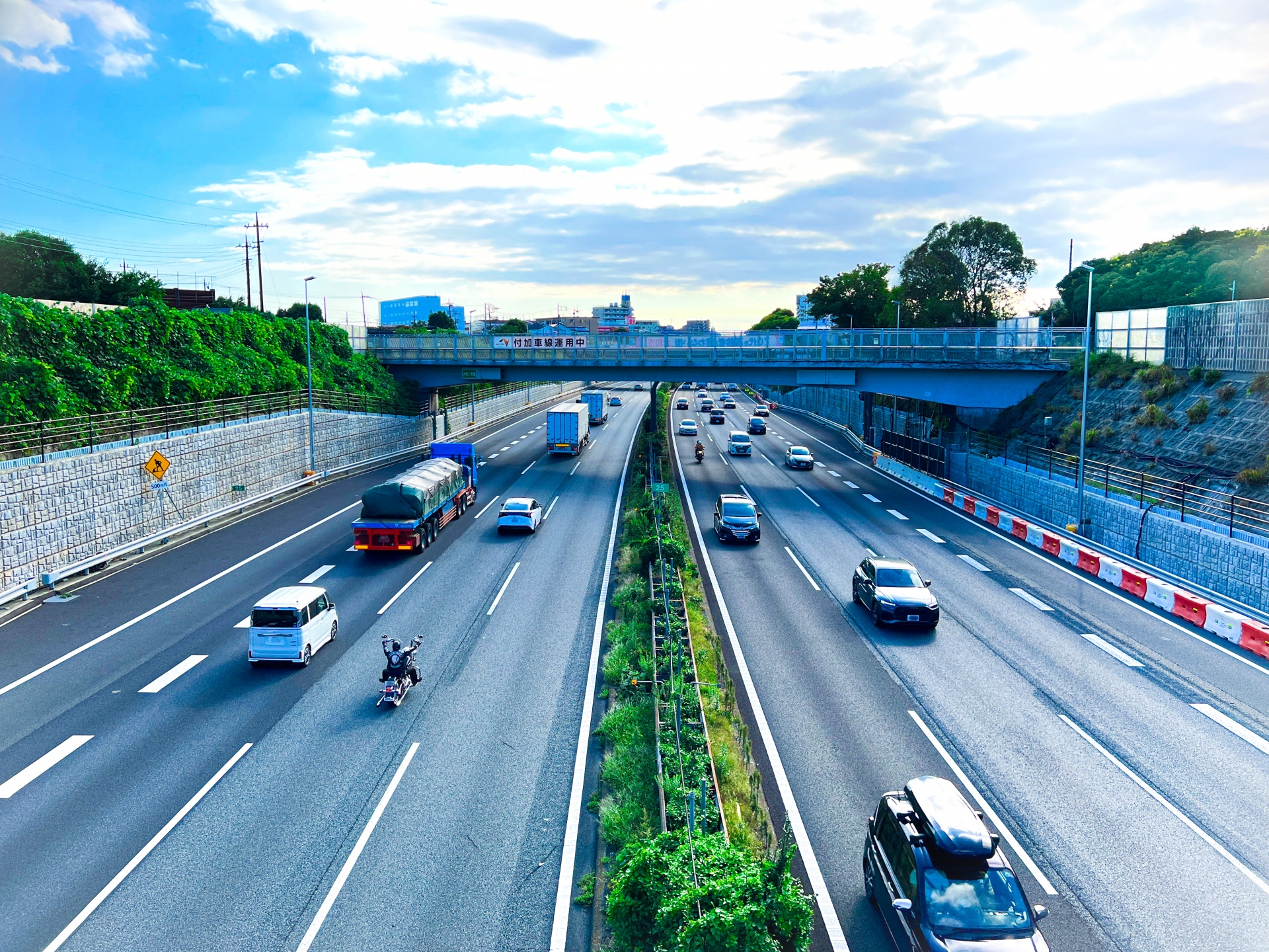【未経験者歓迎】チームで働く道路メンテナンス・現場作業員募集